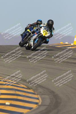 media/Oct-08-2023-CVMA (Sun) [[dbfe88ae3c]]/Race 3 Amateur Supersport Middleweight/